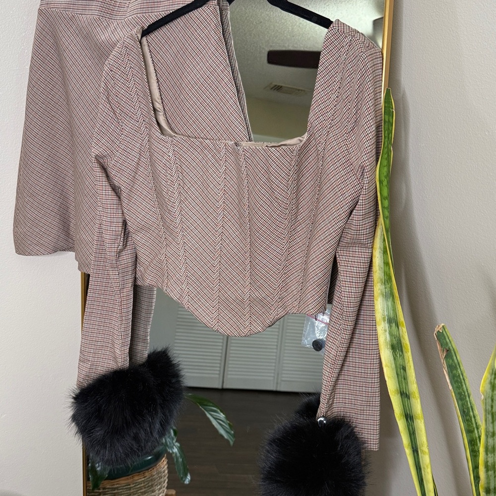 House of CB Antonia & Nerida Brown Puppytooth A-line Mini Skirt NWOT - Picture 2 of 5